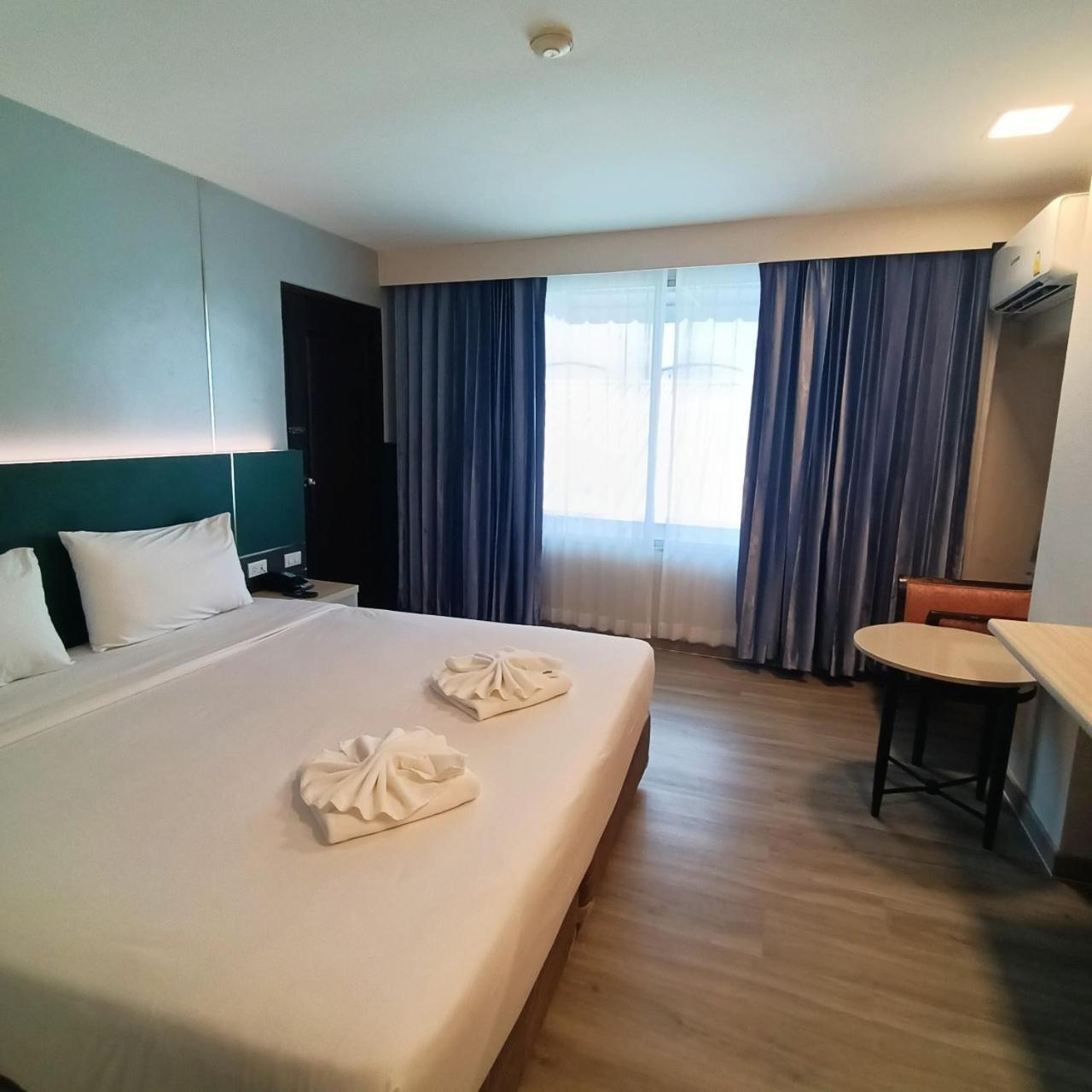 Mayflower Grande Hotel Phitsanulok Exteriér fotografie